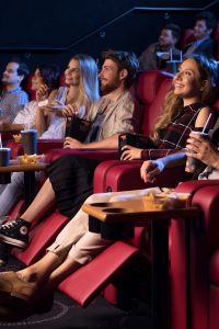 [Cinema City VIP]: Cină sau film? Ce spui de ambele?